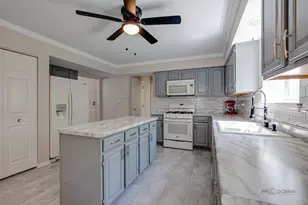 34271 Tangueray Dr, Grayslake, IL 60030 - Photo 11