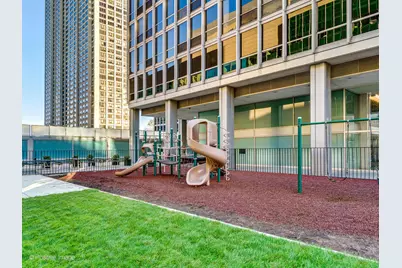 330 W Diversey Parkway #2701, Chicago, IL 60657 - Photo 29