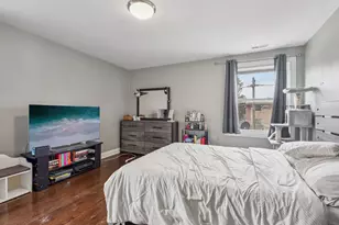 2900 W Glenlake Ave, Chicago, IL 60659 - Photo 27