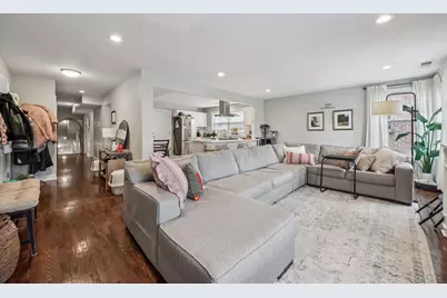 2900 W Glenlake Avenue, Chicago, IL 60659 - Photo 17