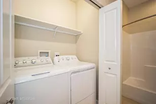 2150 Founders Dr, Northbrook, IL 60062 - Photo 7