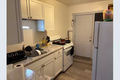 209 N Center Street, Joliet, IL 60435 - Photo 5