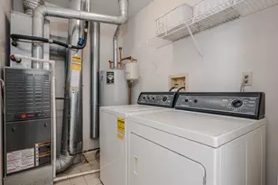 1452 Walnut Hill Ave, Saint Charles, IL 60174 - Photo 17