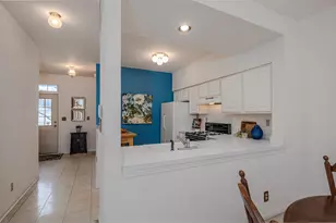 1452 Walnut Hill Ave, Saint Charles, IL 60174 - Photo 5