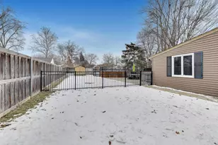 1605 Burning Trail, Wheaton, IL 60189 - Photo 29