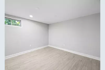 [Address not provided], North Riverside, IL 60546 - Photo 7