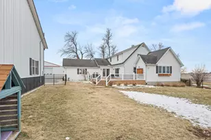 24284 Schafer Rd, Clare, IL 60111 - Photo 9