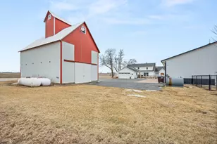 24284 Schafer Rd, Clare, IL 60111 - Photo 25