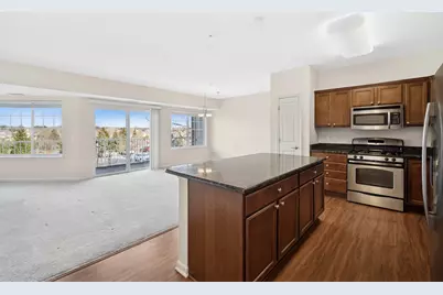 2220 Founders Drive #213, Northbrook, IL 60062 - Photo 3