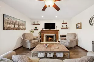 4525 Arbor View Dr, Lisle, IL 60532 - Photo 7