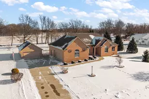 2651 Woodbine Dr, Valparaiso, IN 46383 - Photo 49