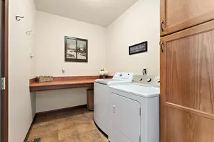 2651 Woodbine Dr, Valparaiso, IN 46383 - Photo 27