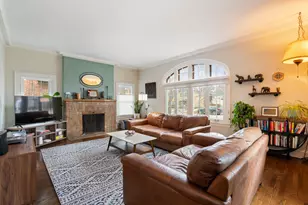 2013 Highland Ave, Wilmette, IL 60091 - Photo 3