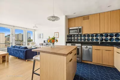 [Address not provided], Chicago, IL 60637 - Photo 11