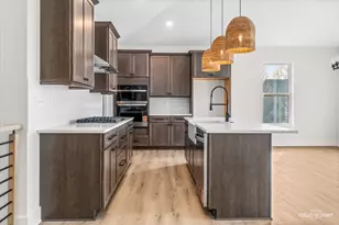 1417 Sandcastle Ln, Sycamore, IL 60178 - Photo 3