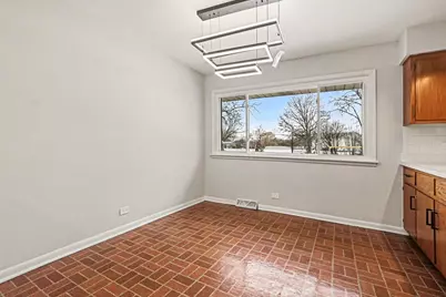 16914 Parkside Avenue, South Holland, IL 60473 - Photo 9