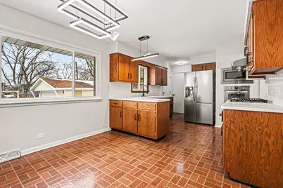 16914 Parkside Avenue, South Holland, IL 60473 - Photo 3