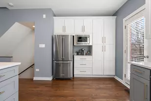 2849 N Wolcott Ave, Chicago, IL 60657 - Photo 7