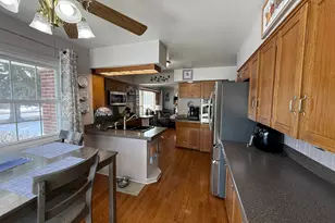 37610 N Holdridge Ave, Beach Park, IL 60087 - Photo 11