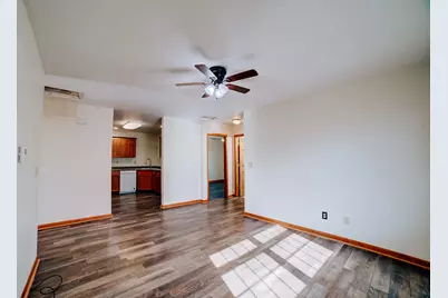 411 S Crescent Street, Gilman, IL 60938 - Photo 15