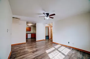 411 S Crescent St, Gilman, IL 60938 - Photo 15