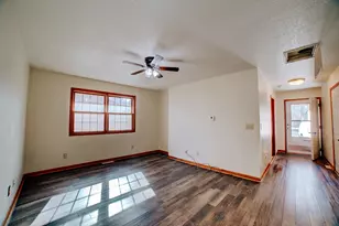 411 S Crescent St, Gilman, IL 60938 - Photo 13