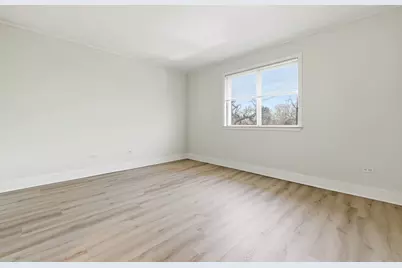 382 Oak Trails Road #301, Des Plaines, IL 60016 - Photo 11