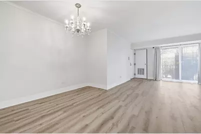 382 Oak Trails Road #301, Des Plaines, IL 60016 - Photo 5