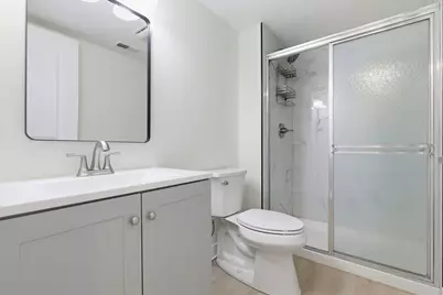 382 Oak Trails Road #301, Des Plaines, IL 60016 - Photo 13