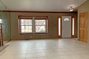 2472 Fox Dr, Aurora, IL 60506 - Photo 11