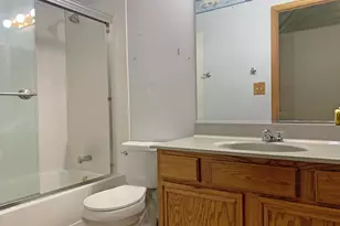 2472 Fox Dr, Aurora, IL 60506 - Photo 19