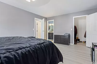 1055 Hampton Harbor #1055, Schaumburg, IL 60193 - Photo 9