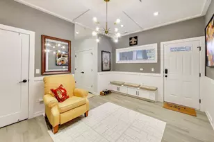 347 E 44th St, Chicago, IL 60653 - Photo 3