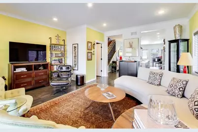 347 E 44th Street, Chicago, IL 60653 - Photo 9