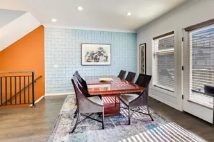 347 E 44th St, Chicago, IL 60653 - Photo 11