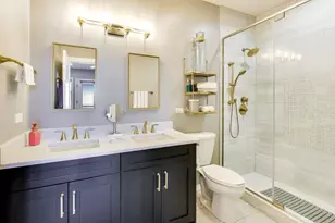 347 E 44th St, Chicago, IL 60653 - Photo 23