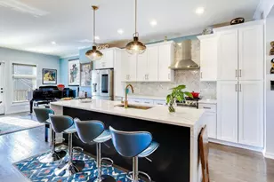 347 E 44th St, Chicago, IL 60653 - Photo 13