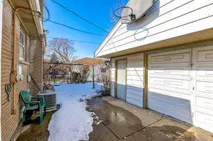 7736 W Winona St, Norridge, IL 60706 - Photo 3