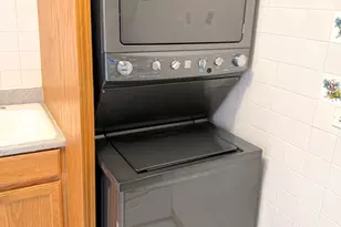 9407 S Roberts Rd, Hickory Hills, IL 60457 - Photo 9