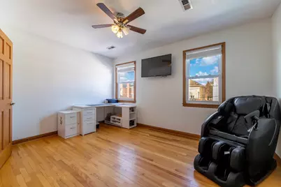 7920 Natoma Avenue, Burbank, IL 60459 - Photo 17