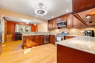 7920 Natoma Avenue, Burbank, IL 60459 - Photo 7