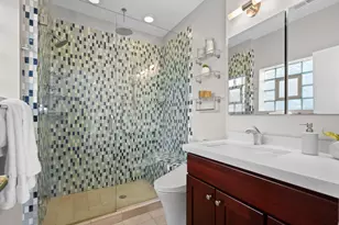 1056 N Marshfield Ave, Chicago, IL 60622 - Photo 13