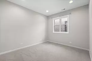 1056 N Marshfield Ave, Chicago, IL 60622 - Photo 15