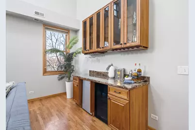 1056 N Marshfield Avenue #3, Chicago, IL 60622 - Photo 3