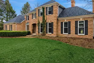 7N108 Hastings Dr, Saint Charles, IL 60175 - Photo 3