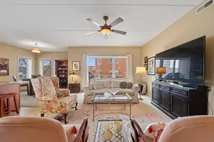 787 Graceland Ave, Des Plaines, IL 60016 - Photo 3