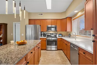 787 Graceland Avenue #202, Des Plaines, IL 60016 - Photo 7