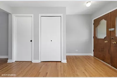 7532 Sheridan Drive, Willowbrook, IL 60527 - Photo 3