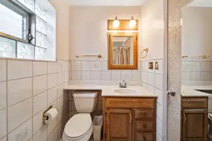 7230 W Greenleaf Ave, Chicago, IL 60631 - Photo 15