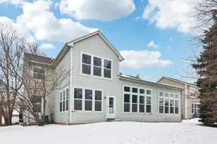 148 Rosewood Dr, Streamwood, IL 60107 - Photo 5